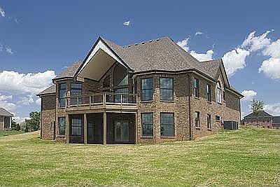 2nd image of 124 Neel Ln