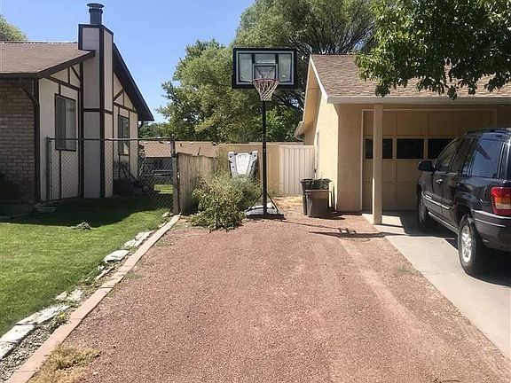 4th image of 555 Peachwood Dr