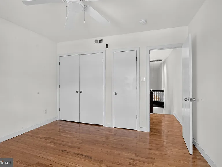 4307 Locust St #3 — Photo 15