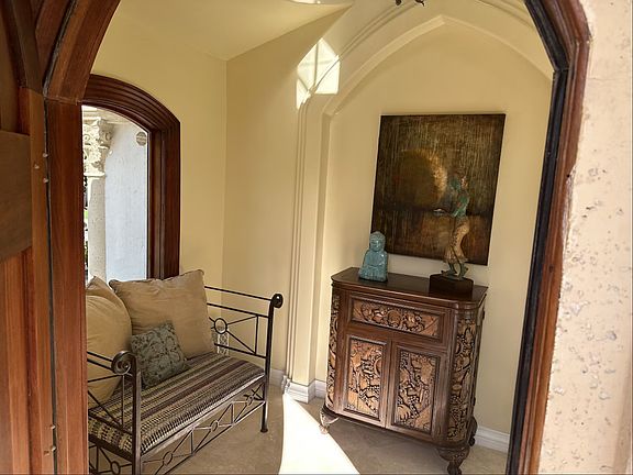 3rd image of 462 NE 21st Ave #1