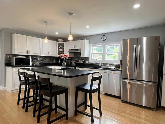 2nd image of 48 Crystal Cove Ave APT 2