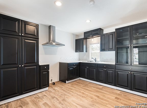 4th image of 7334 Glen Arbor