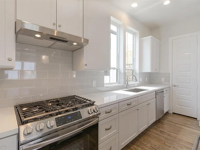 2802 Grand Fountains Dr #F — Photo 23