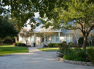 400 Fayetteville Farms, Fayetteville, TX 78940