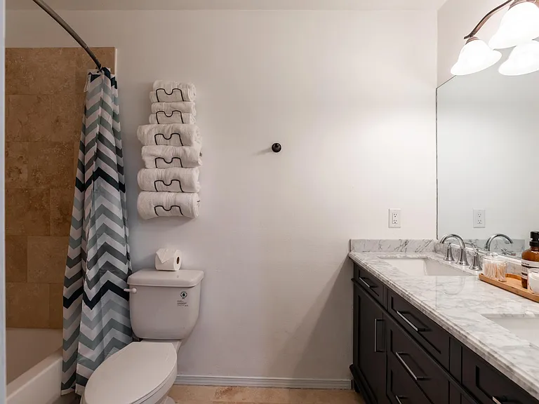 Eagle Dr — Photo 9
