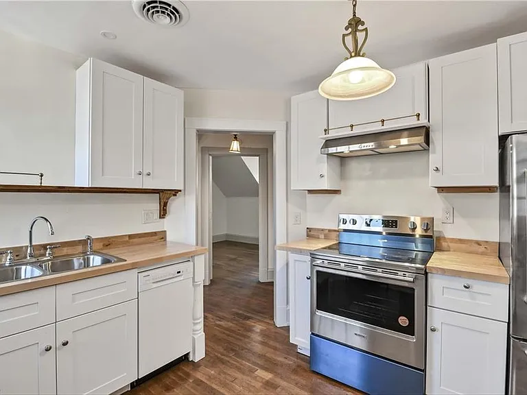 10 E Hanna Ln — Photo 9