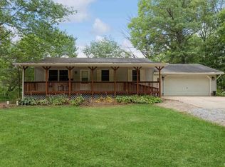 2752 320th Ave, De Witt, IA 52742