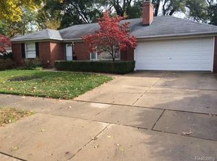244 Williams Ave, Grosse Pointe Farms, MI 48236