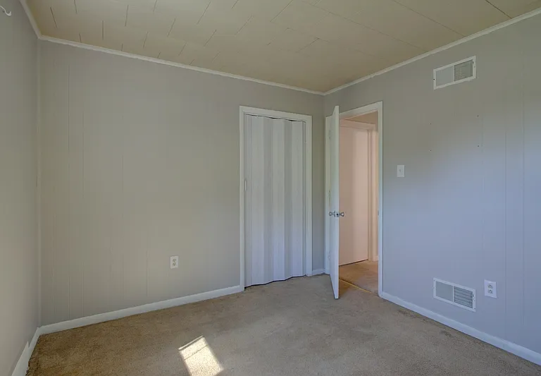 3968 Marietta Ave — Photo 18