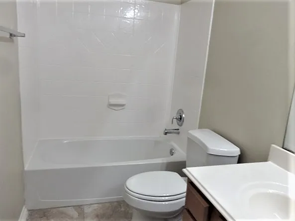 2518 Windy Vale Trl — Photo 9