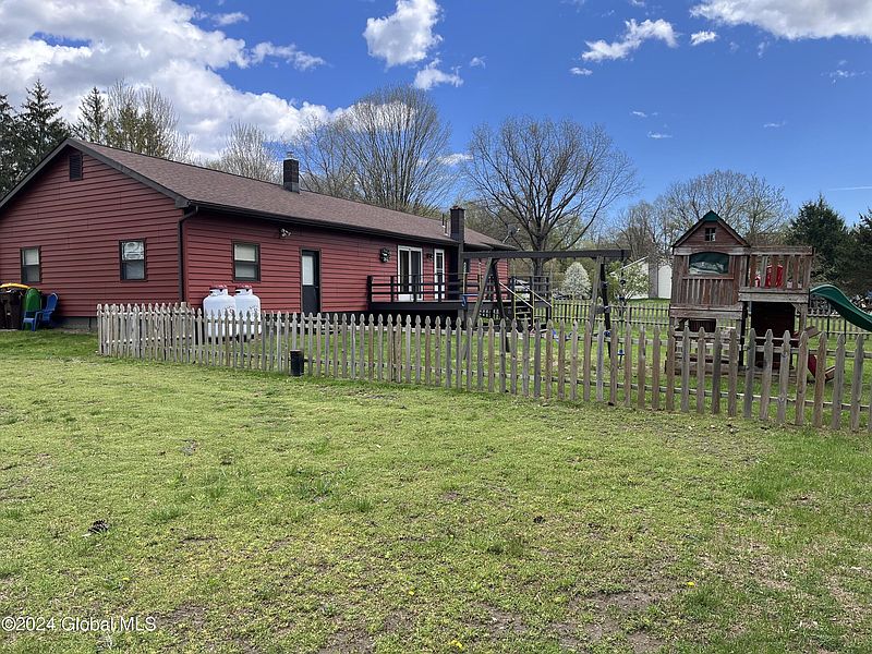 4th image of 35 Orchard Drive
