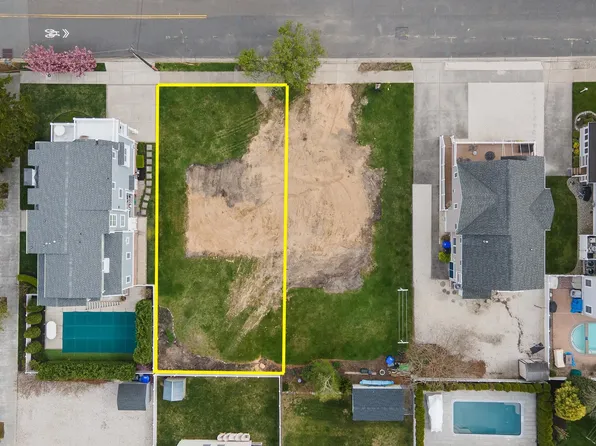 178 19th St, Avalon, NJ 08202