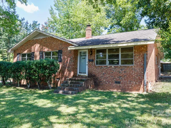 122 W Gregg St, Fort Mill, SC 29715