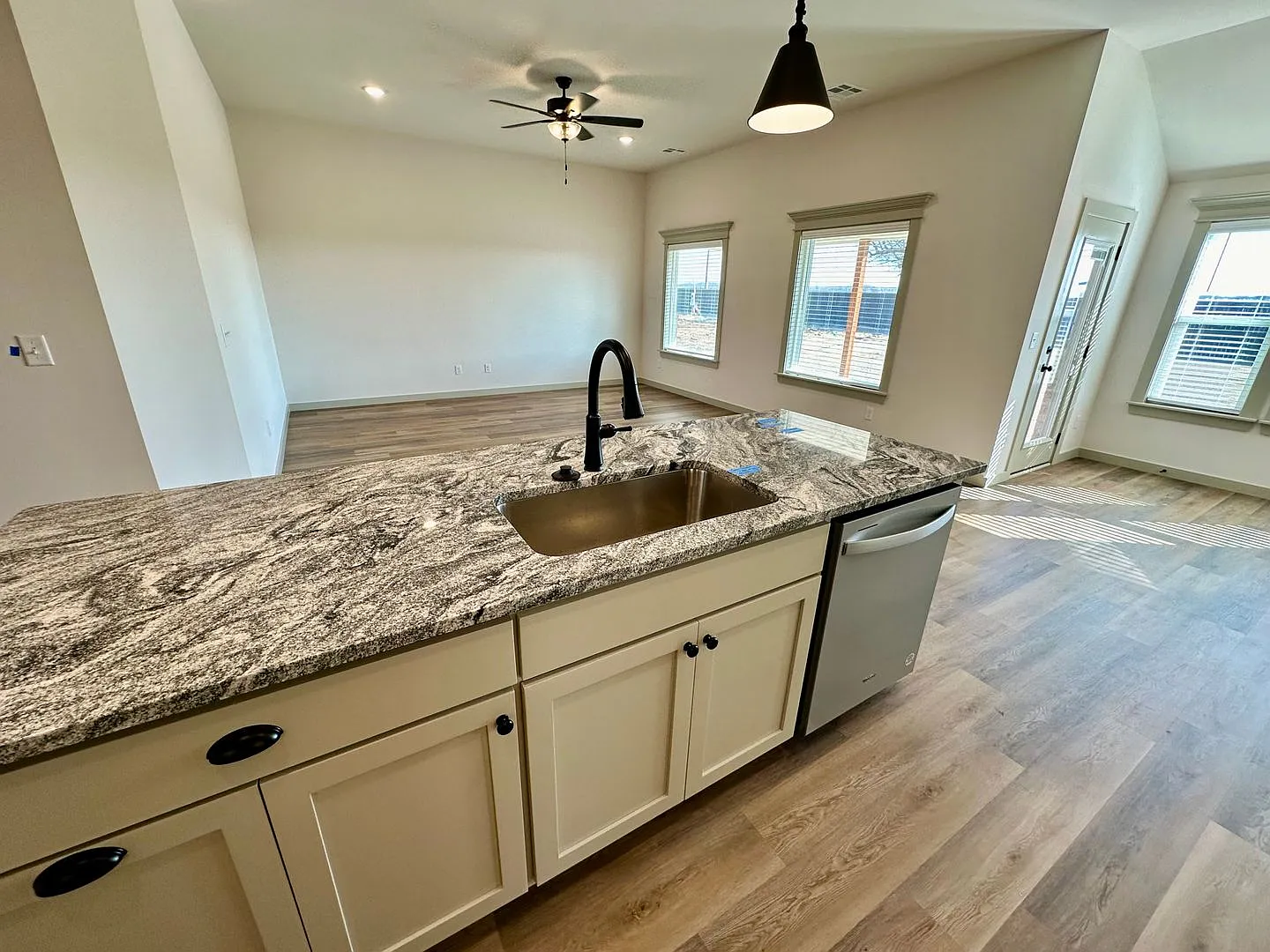 4 bedroom - Bixby Schools — Photo 4