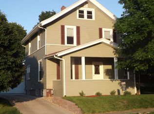 1713 7th Ave, Belle Plaine, IA 52208
