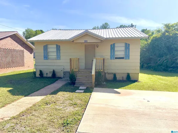 203 Noble Ave, Sylacauga, AL 35150