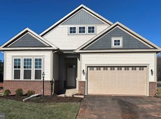 12520 Cavalier Forest Ct, Bristow, VA 20136