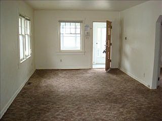 4th image of 1204 E Dayton St