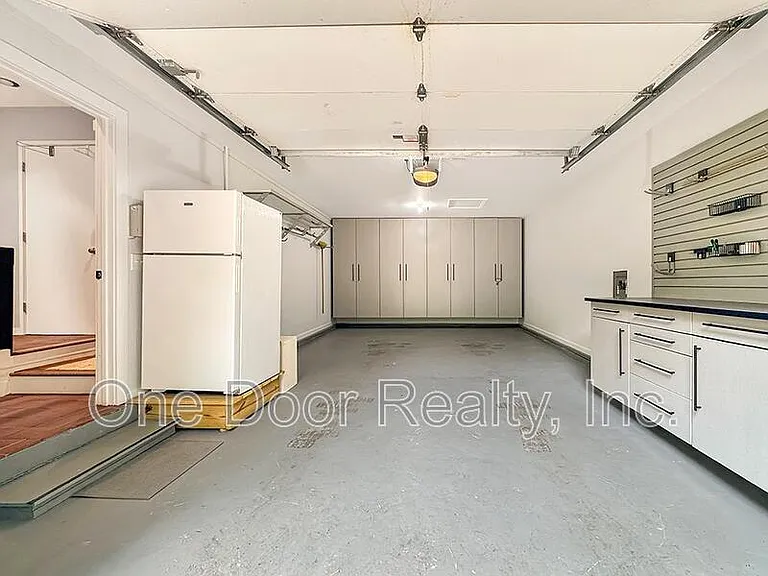 609 Indian Springs Ct — Photo 14