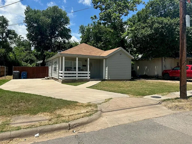 3923 Coolidge St — Photo 15