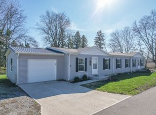 204 E 11th St #1, Sheridan, IN 46069
