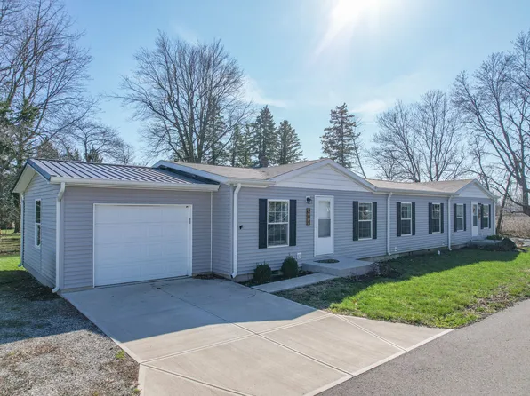 204 E 11th St #1, Sheridan, IN 46069