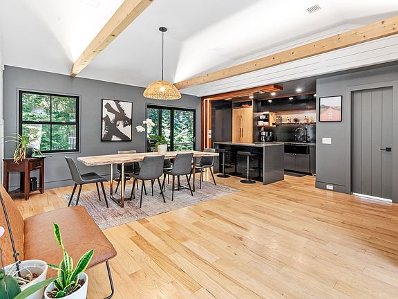 2nd image of 62 Three Mile Harbor Hc Rd