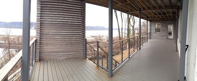 Private Deck