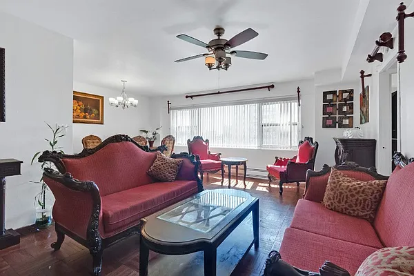 Sold by Level Group | media 12