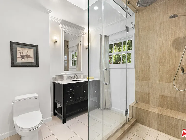 2761 Hutton Dr — Photo 22