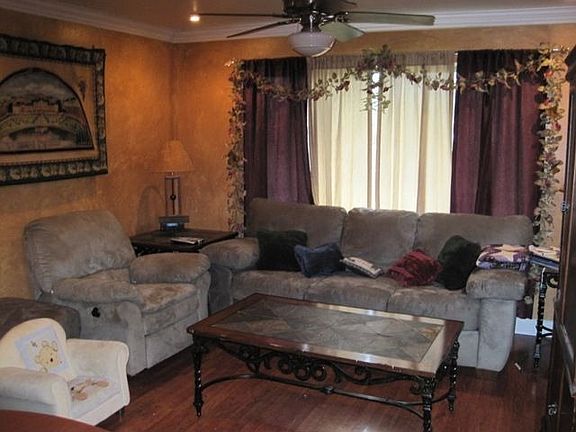 4th image of 3541 Astoria Cir
