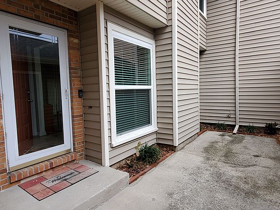 Front Entry/Breezeway