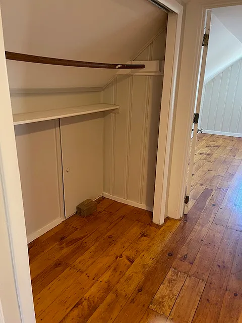 3 bed, 900 sqft, $2,900 — Photo 3