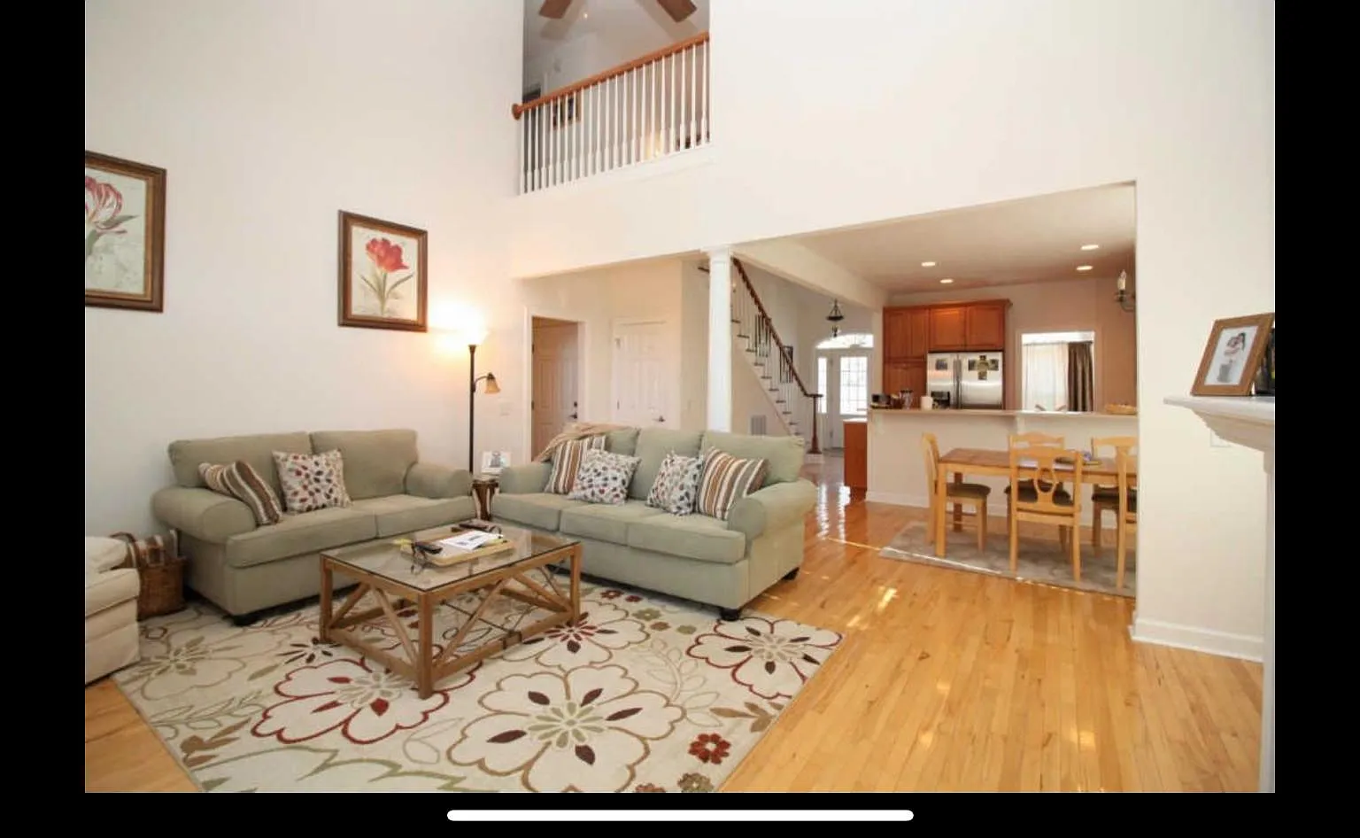 3 bed, 2.5 bath, 2240 sqft, $2,250 — Photo 2