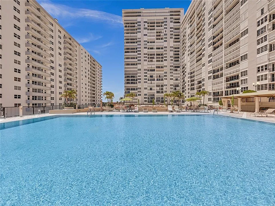 4280 Galt Ocean Dr #9C