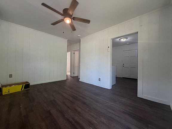 3rd image of 202 Turner St