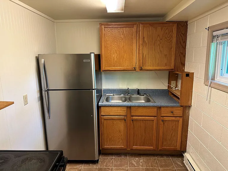 744 Crescent Dr #4 — Photo 6