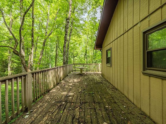 5th image of 65 Eagle Chase Cir