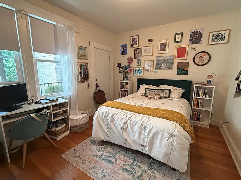 1634 Commonwealth Ave #6 — Photo 2