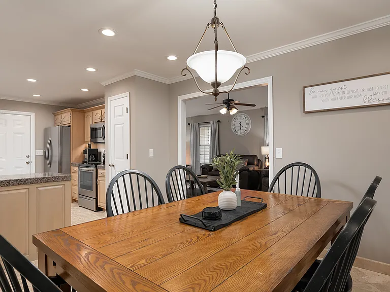 552 Eagle View Dr — Photo 11