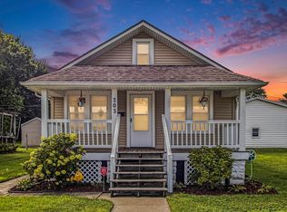 303 E 16th St, Mishawaka, IN 46544