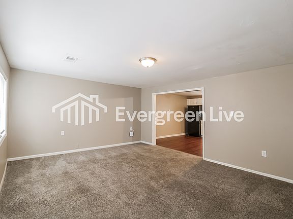 4th image of 16205 Terry Ave