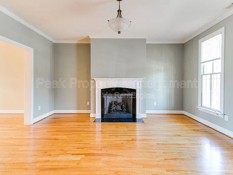 710 N 1st St — Photo 3