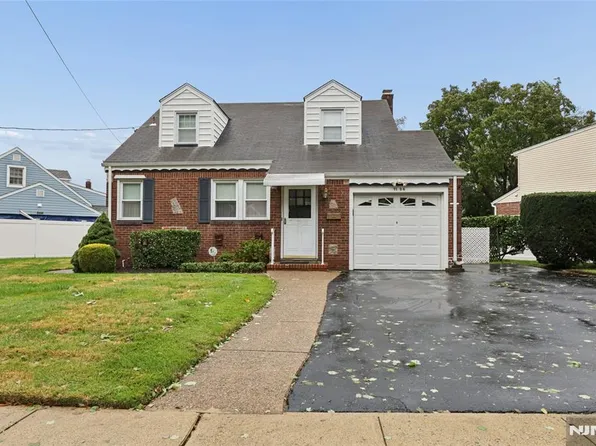 11-04 Harrison Drive, Fair Lawn, NJ 07410