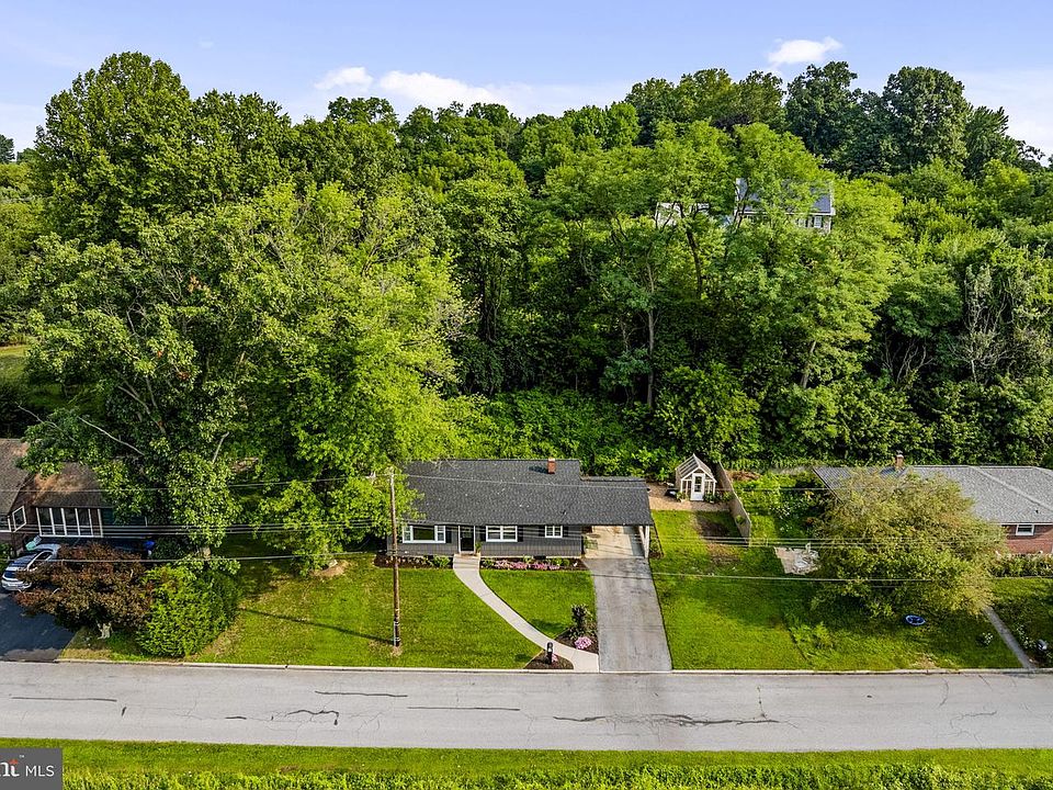 1st image of 3317 Hillside Dr