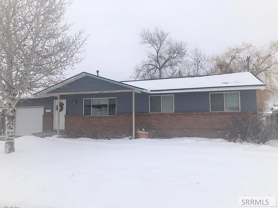 1st image of 439 Berrett Ave