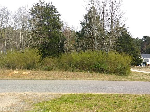 2nd image of 121 Castle Ct