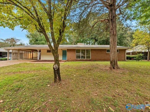 111 Park Cir, Florence, AL 35630