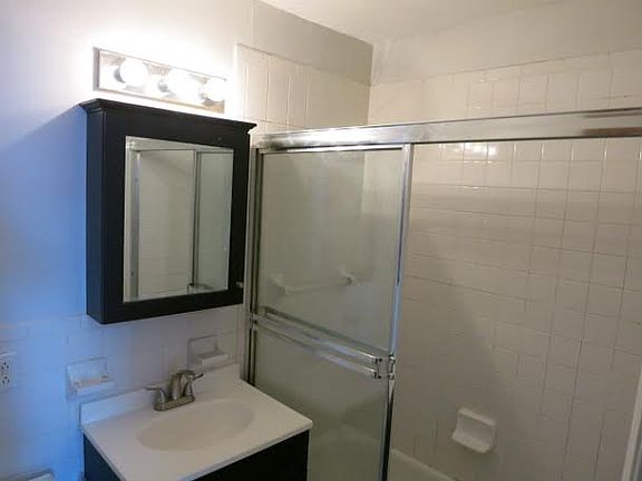 4th image of 1843 1st Ave APT 4S