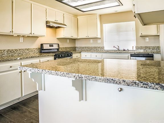 5th image of 17609 Coolwater Ave